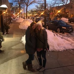 Meet your Posher, Bobbiejo